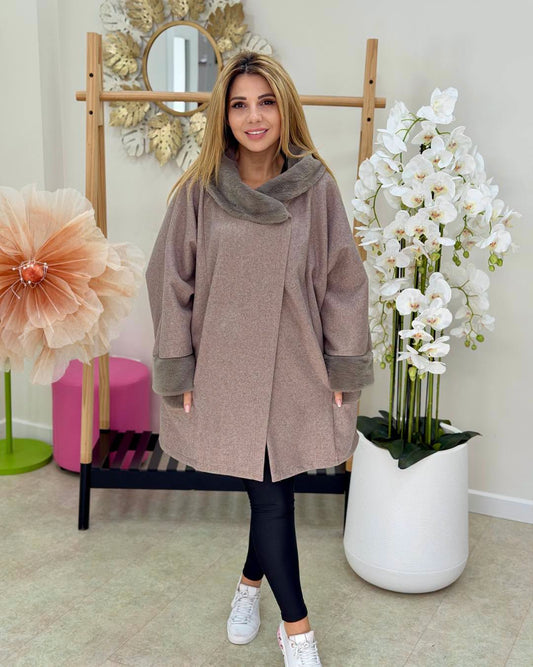 Poncho Julia