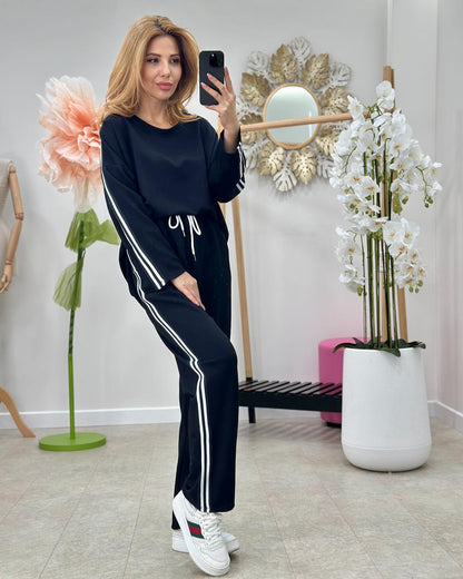 Set Adina