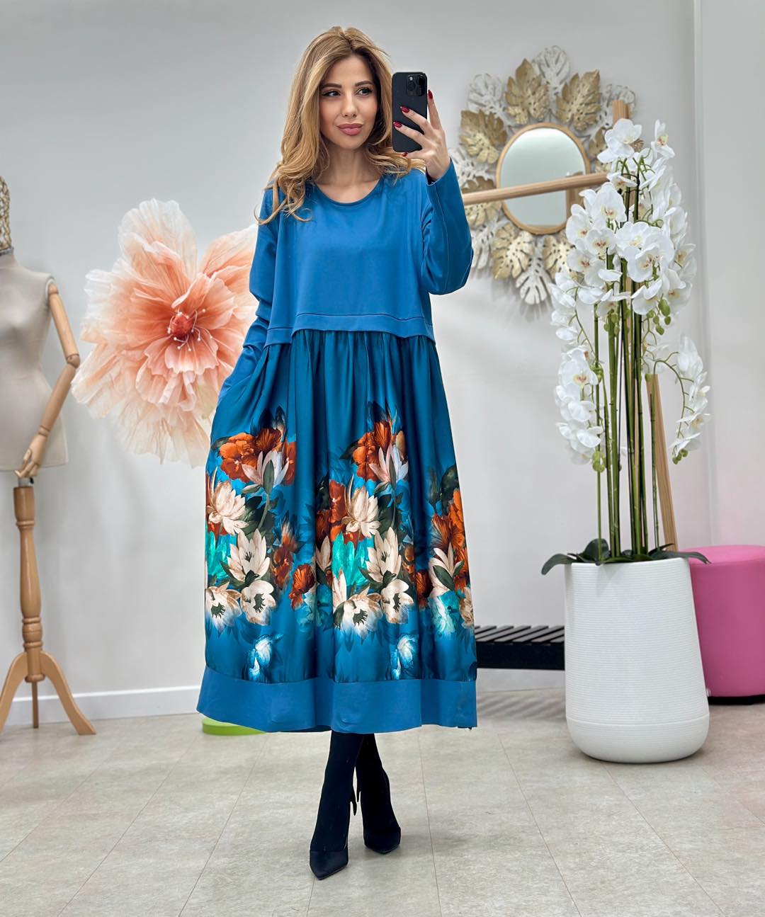 Rochia Regina-Noptii