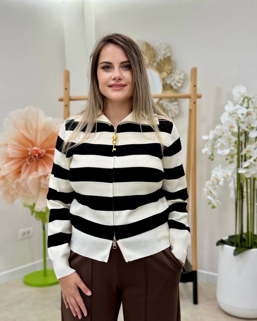 Pulover Paris